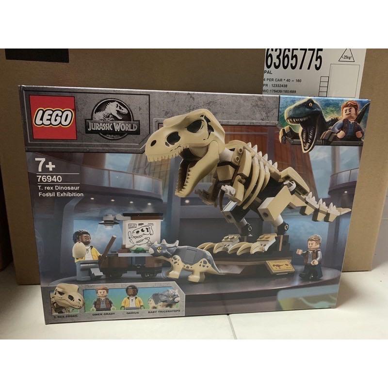 Lego 76940 Jurassic World T Rex Dinosaur Fossil Exhibition Hobbies And Toys Toys And Games On