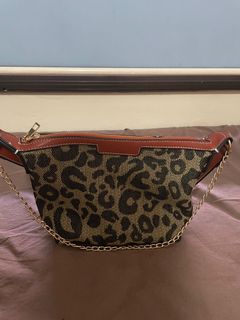 (Category: ) located in . Submitted by ivylow (Listing ID 1166860344, Image 1). Description: .