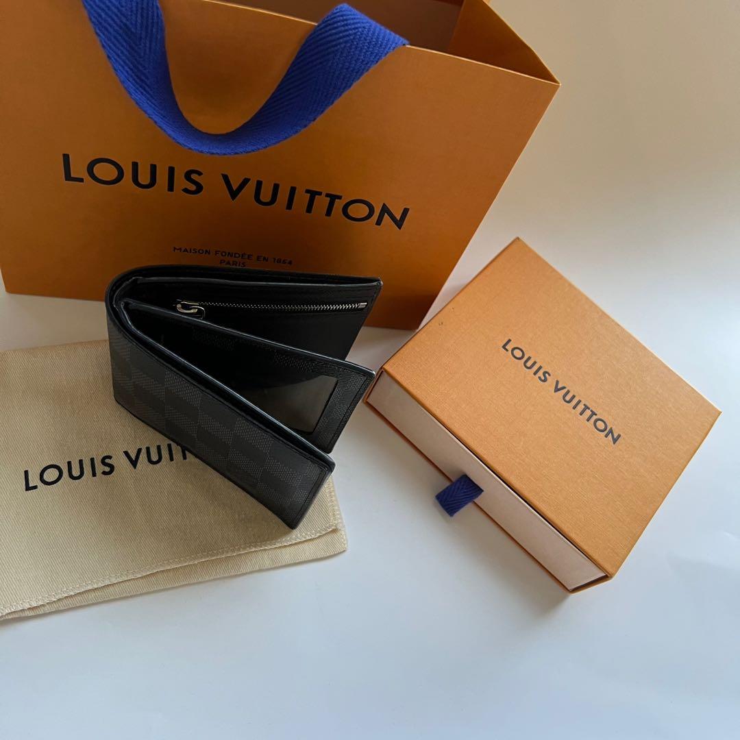 LV Louis Vuitton AMERIGO Wallet, Luxury, Bags & Wallets on Carousell