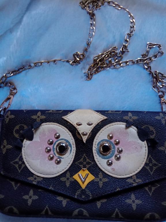 LV Monogram Pochette Owl - Fashion Wanita - 863490756