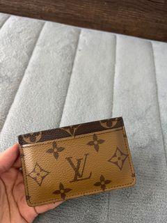 LV Wallet card holder reverse