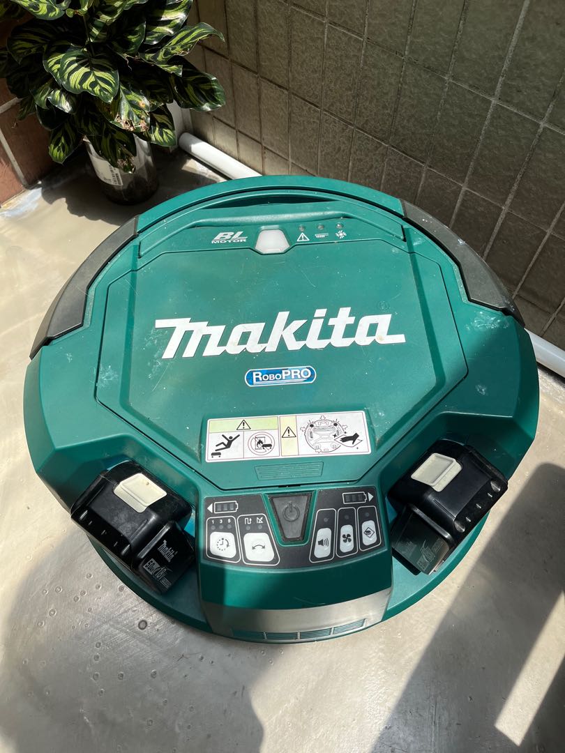 Makita 牧田充電式吸塵機械人98% New, 傢 