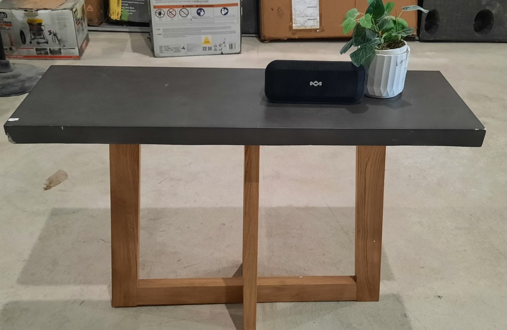 Matt blatt discount hall table