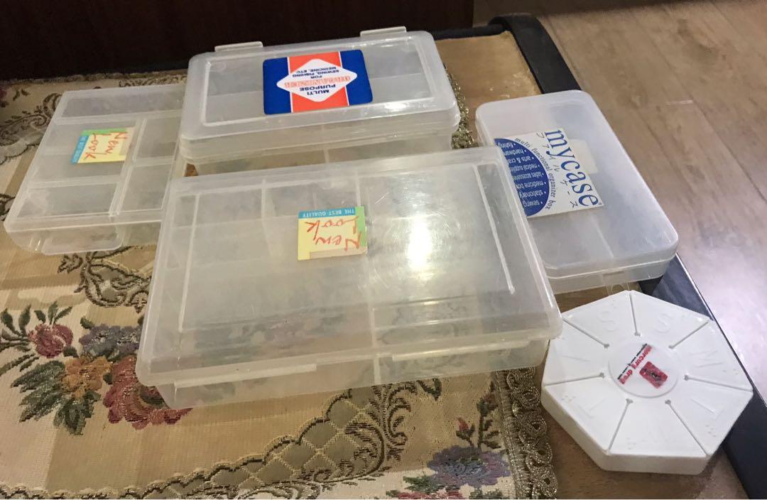 Medicine pill box (Category: Medical Supplies & Tools) located in Quezon City. Submitted by nabilancehowlee (Listing ID 1166934504, Image 1). Description: Prices Depend on each items .