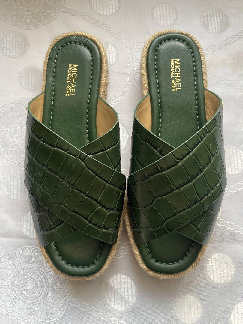 Michael kors linden slide sandals best sale
