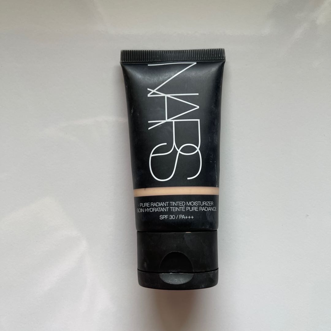 Nars Pure Radiant Tinted Moisturizer (60 full) Shade Gotland/Light 1.