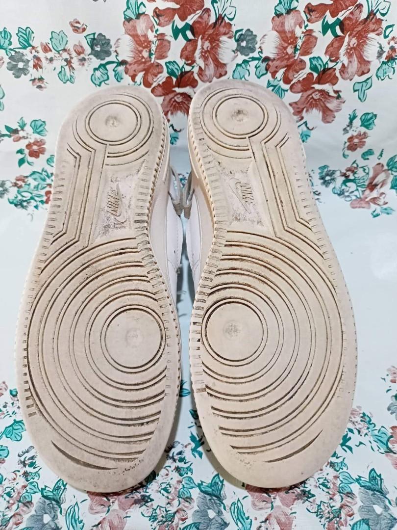 inside af1 sole
