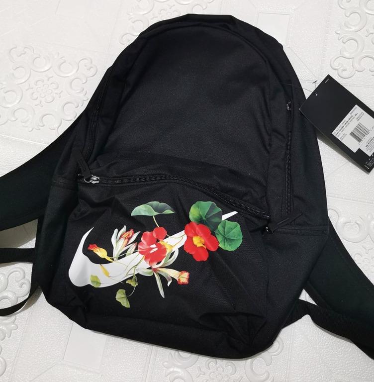 Nike heritage floral backpack 2025