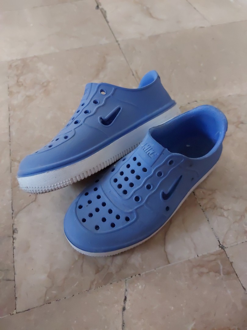 Nike croc outlet like shoes