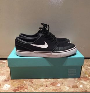 (Category: ) located in . Submitted by longlivewtapss (Listing ID 1166841122, Image 1). Description: .