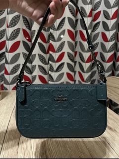 (Category: ) located in . Submitted by glamfaceph (Listing ID 1166838422, Image 1). Description: .