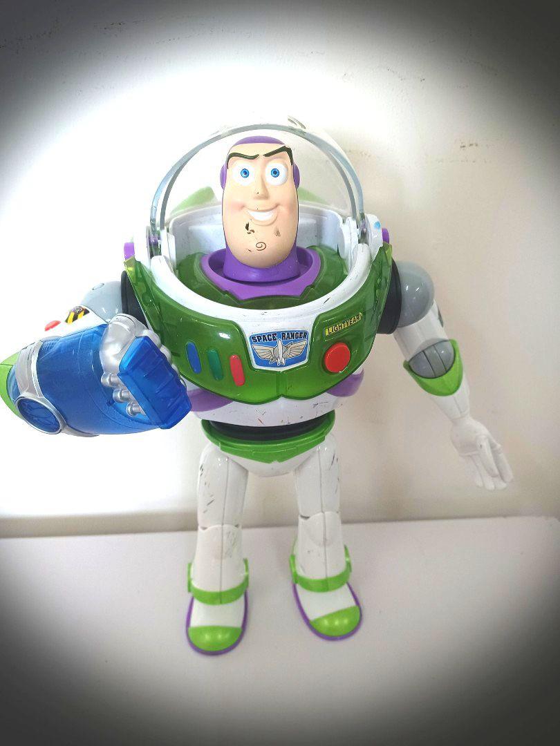 Power punch buzz lightyear hotsell