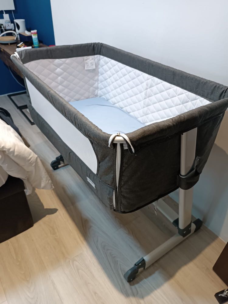 [Rarely Used] BabyGO Together Bedside CoSleeper, Babies & Kids, Baby