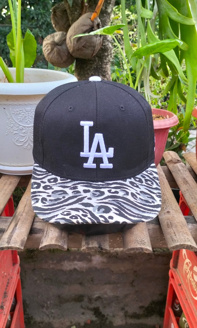 TOPI MLB LA, Fesyen Pria, Aksesoris 