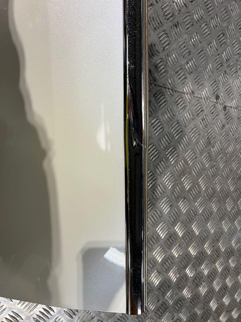 Toyota Estima ACR50 Front Left Side Door Skirting Panel, Car