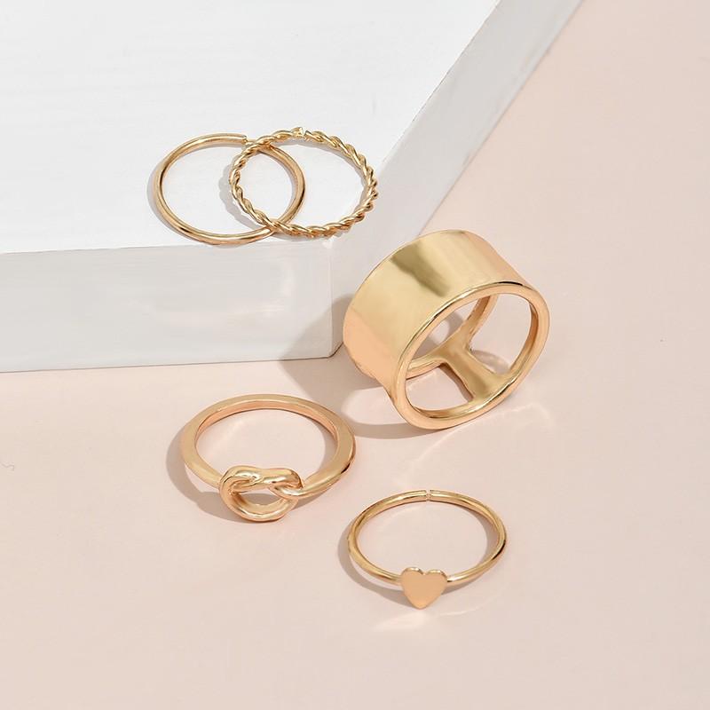 Gold top metal rings