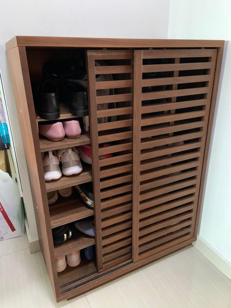 Used shoe (from Castlery), Furniture & Home Living, Furniture