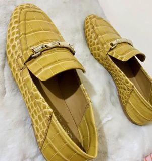 Vince Camuto loafers