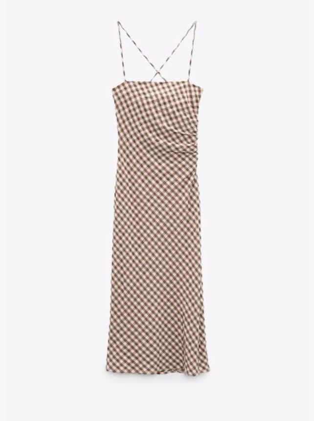 Zara gingham dress (Category: Dresses) located in Mandaluyong City. Submitted by chasingbliss (Listing ID 1167018181, Image 2). Description: Used once for few hours lang.