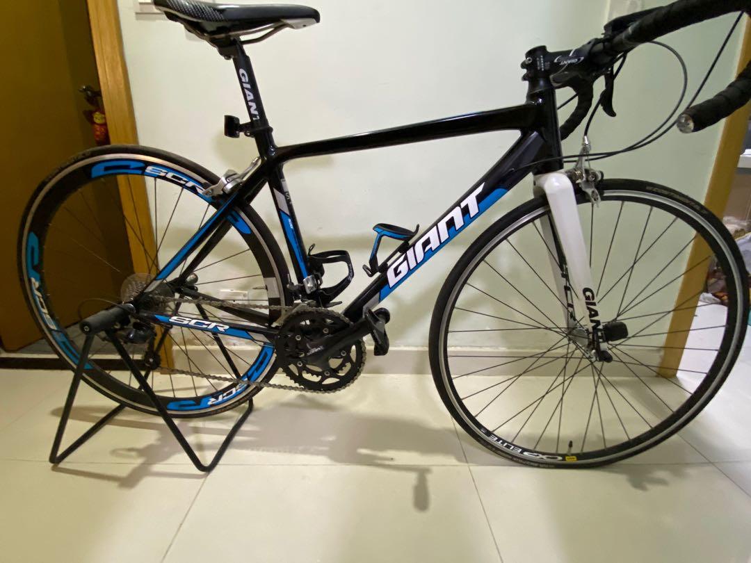 2016 giant black and blue scr 1 with scr0 carbon fork
