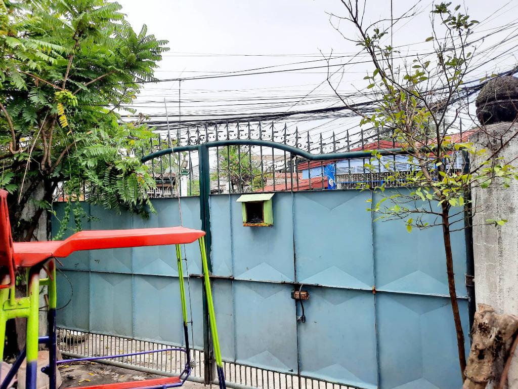 3Bedroom 2Storey House, 150 sqm Floor & 150 sqm Lot, Barangay Estefania, Bacolod City