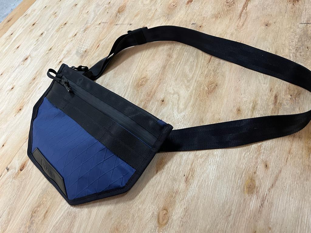 ALPAKA ATOM X SLING LIMITED EDITION