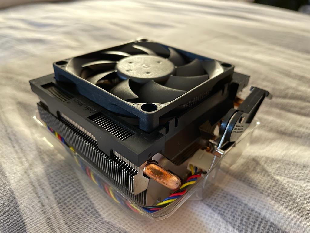 AMD FX 6300 with FX 8530 Fan Unused