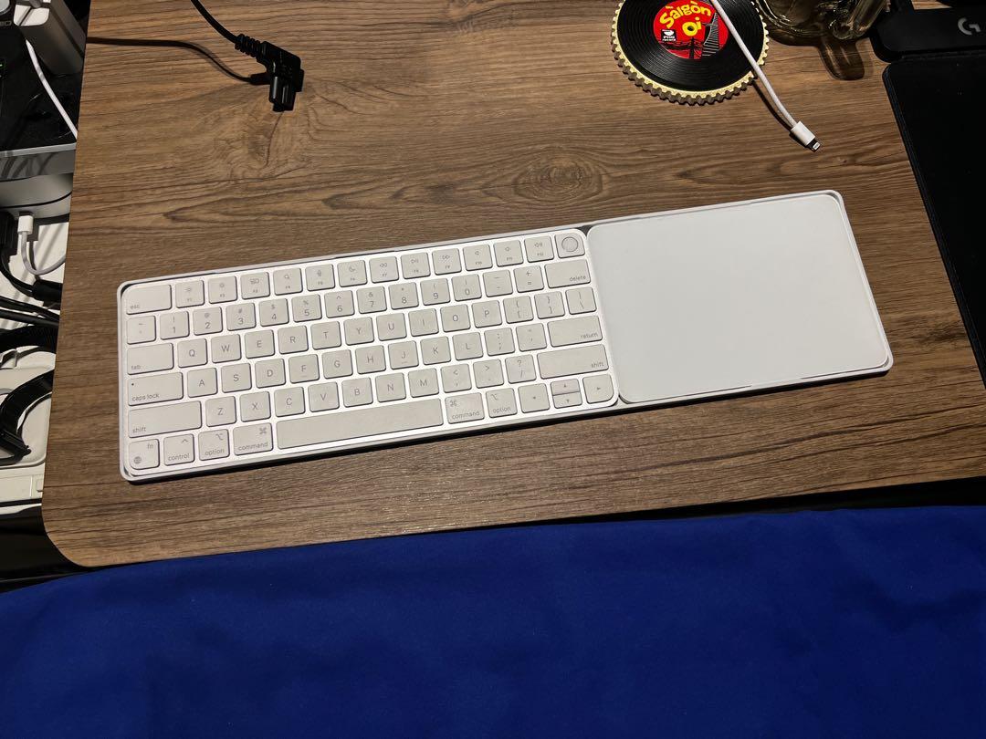 Mac mini(M1, 2020,16GB) Magic Trackpad付き Mac mini(M1, 2020,16GB) Magic Trackpad付き Magic Trackpad and