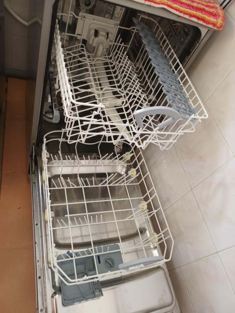 ARISTON dishwasher, TV & Home Appliances, Kitchen Appliances