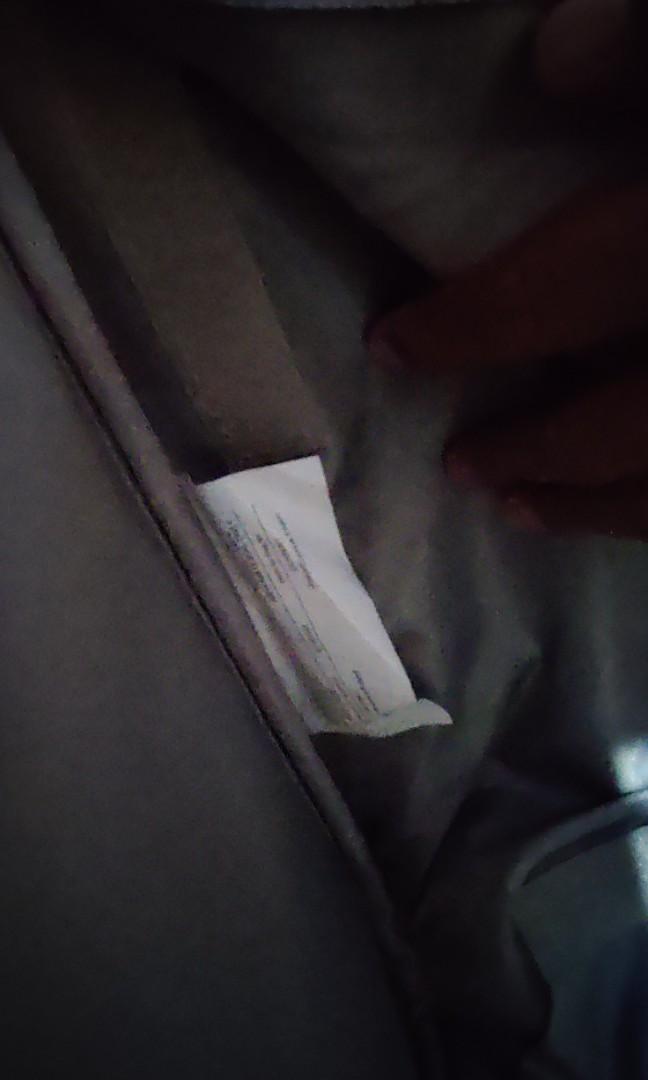 Authentic Samsonite Upright Wheeled CarryOn Underseater, Black, Large, Hobbies & Toys, Travel