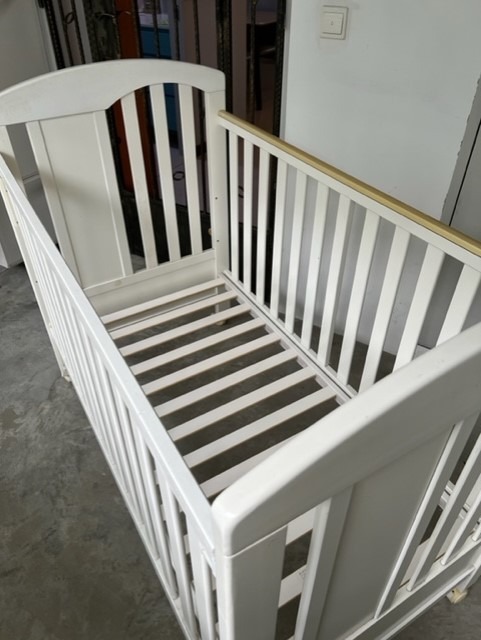 Baby cots, chair, drying rack and cot liner, Babies & Kids, Baby ...