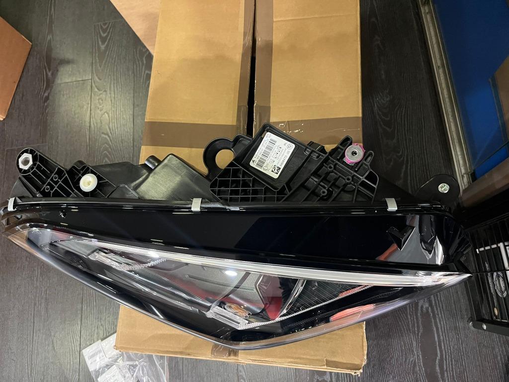 BMW NEW HEADLAMP Z4, Car Accessories, Accessories on Carousell