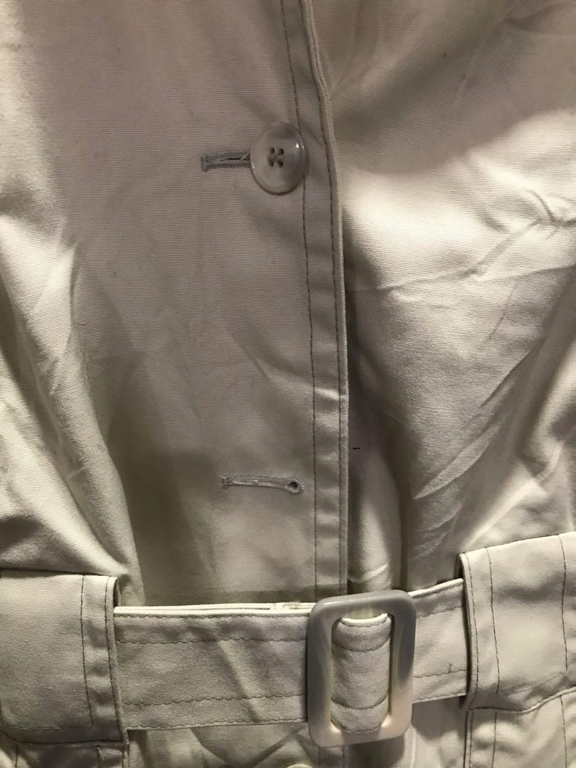 DROP AN ACCEPTABLE OFFER- COATS - DIRTY WHITE COAT - FITS S TO M FRAME (Category: Coats, Jackets and Outerwear) located in Pasig City. Submitted by dynabuttersmooth (Listing ID 1167108708, Image 3). Description: ❗️❗️❗️DROP AN ACCEPTABLE OFFER. IF WE IGNORE YOUR MESSAGE/OFFER IT MEANS WHAT IT IS NOT ACCEPTED. NO LOWBALLING. ❗️❗️❗️ AUTHENTIC *MISSING ONE BUTTON* SOME ARE NEGOTIABLE. SOME ARE FIRM. BUT DONT HESITATE TO DROP AN OFFER. LET’S TALK. WE 