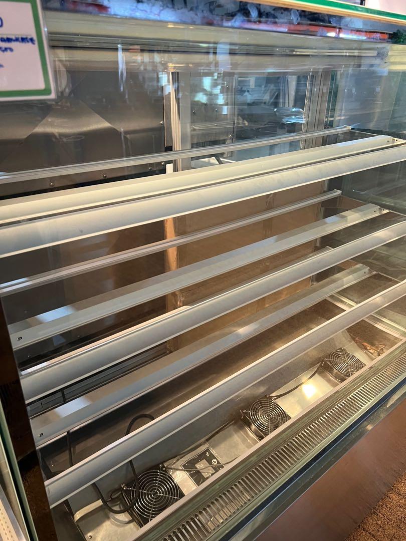 Corolla 5Ft Cake Showcase, TV & Home Appliances, Kitchen Appliances