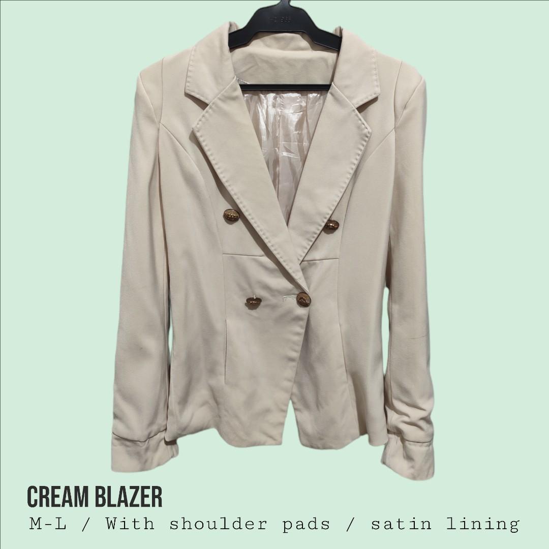 Cream Blazer, Women's Fashion, Coats, Jackets and Outerwear on Carousell