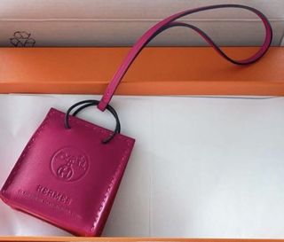 （分類：）位於 。 由 prettyhi 提交（商品編號 1167167371，圖片 1）。簡介： 。