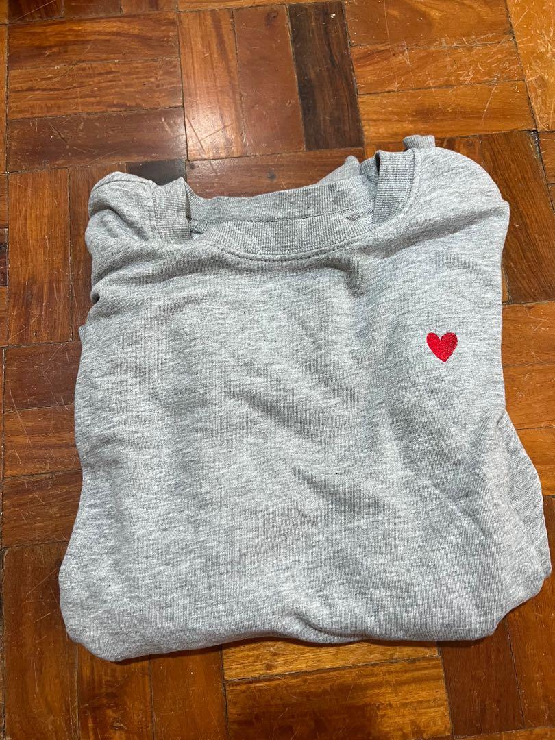 H&M Sweater (Category: Longsleeves) located in Quezon City. Submitted by dclutter_ph (Listing ID 1167141159, Image 1). Description: never used in good condition discount available for two or more purchases :).