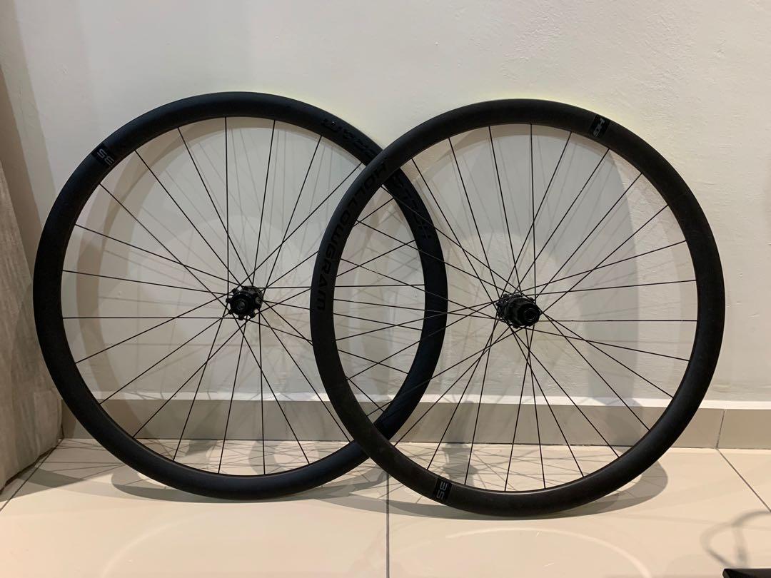 Hollowgram 35mm Carbon Wheelset, Sports 