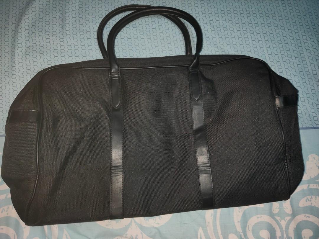 Free hugo clearance boss sports bag
