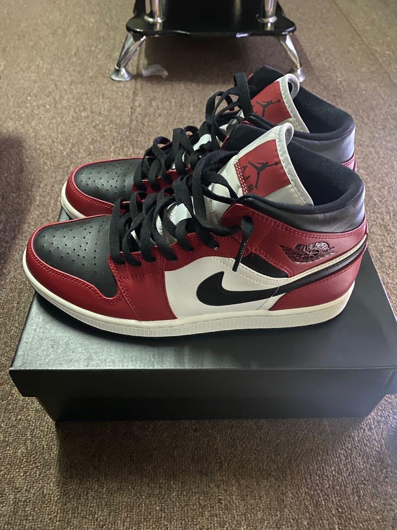 jordan 1 chicago mid toe