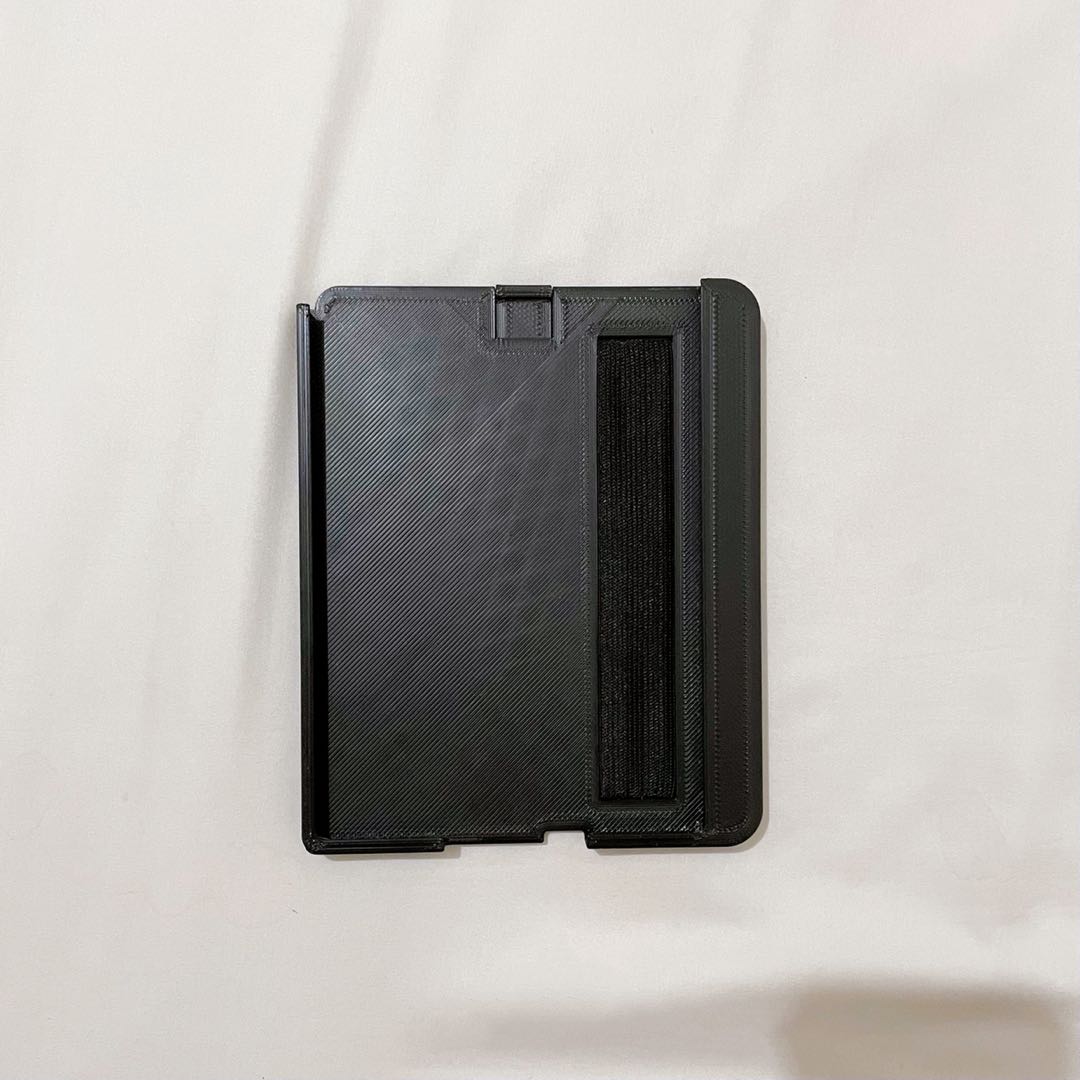 Kindle Paperwhite 5 11th Generation 2021 Grip Case with Strap Black