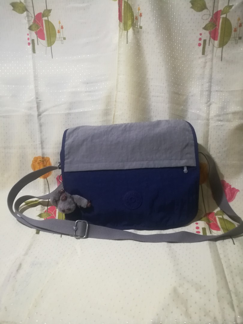 Kipling messenger/sling bag, Men's Fashion, Bags, Sling Bags on Carousell