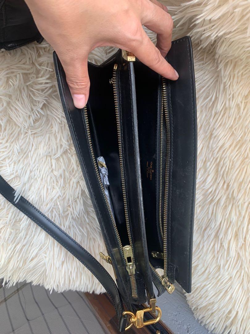 LV EPI TWIN POCHETTE (Category: Luxury Bags & Wallets) located in Manila. Submitted by raila.bags (Listing ID 1167208264, Image 3). Description: sa FB ka po mag om para mareplayan ka agad ORIG PO LAHAT NG TINDA ko balik natin pera nyo pag FAKE.