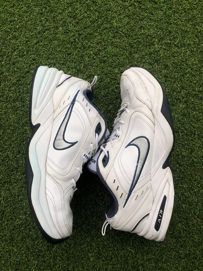 nıke air monarch