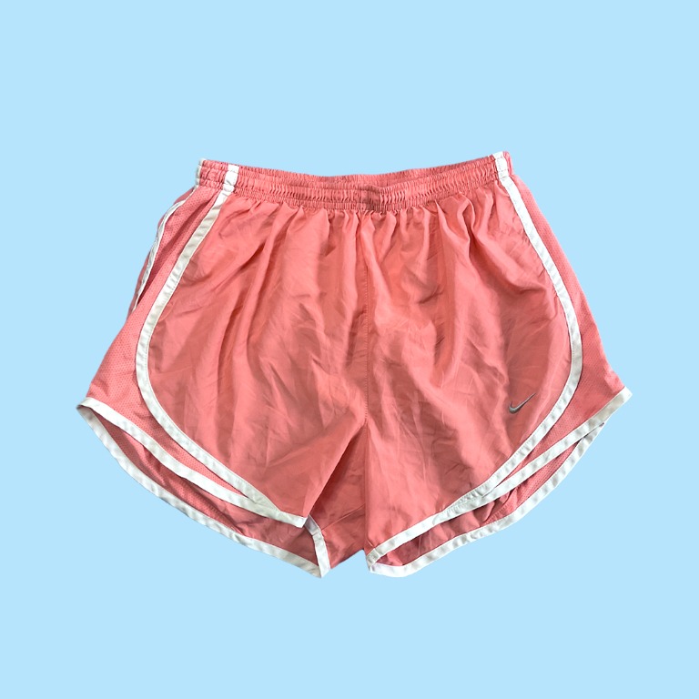 Salmon sales nike shorts