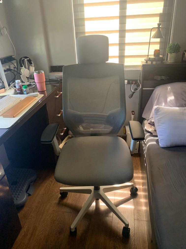 Office Chair (Ergohome) - Ventus (Category: Office Furniture & Fixtures) located in Bacoor. Submitted by goodbyeestuff (Listing ID 1167078525, Image 3). Description: Ergohome Ventus White/Grey highback Purchased a year ago Comes with 5 year warranty.