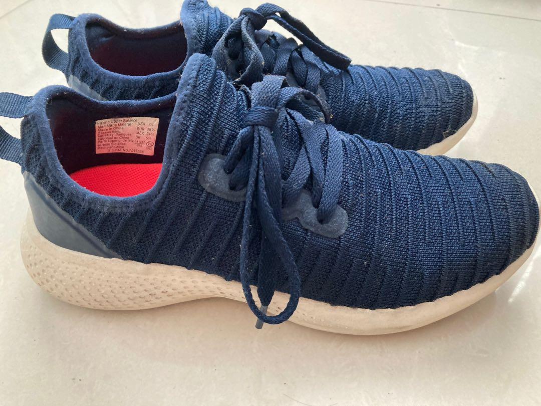 Payless rubber shoes size US 7.5 similar to Yeezy style