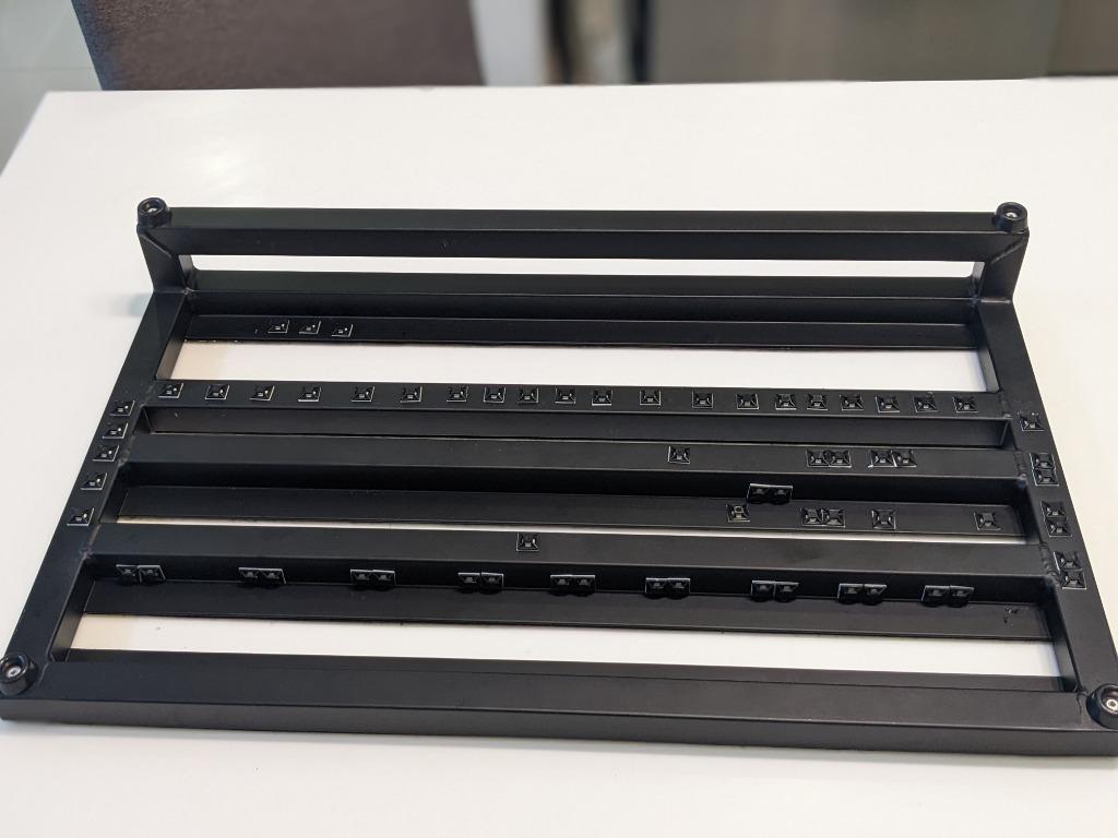 Pedaltrain Novo 24 Pedalboard includes padded case, Hobbies & Toys