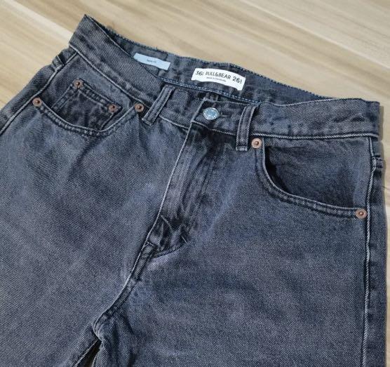 Pull&Bear Black Jeans (Category: Jeans) located in Quezon City. Submitted by dclutter_ph (Listing ID 1167064367, Image 2). Description: rfs: too short for me length: 32in can fit 24-26in waistline discount available for two or more purchases :).