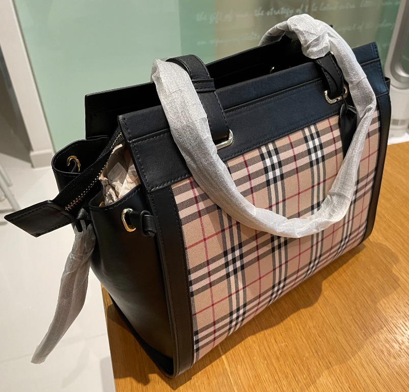 Renee a design by Closet Full of Bags Women s Fashion Bags